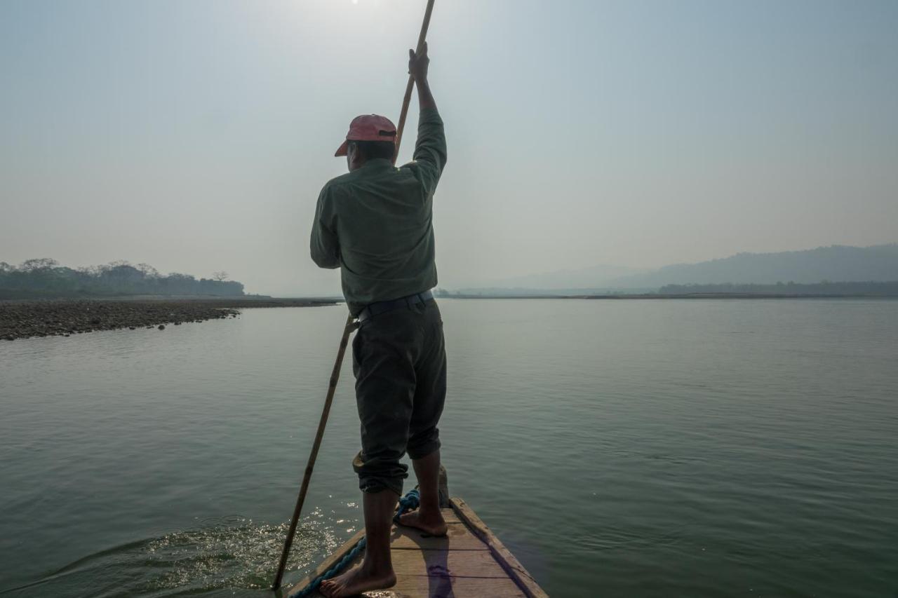 Tiger Tops Tharu Lodge Chitwan Ngoại thất bức ảnh